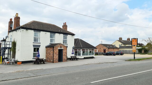 Fox and Hounds, Willingham by Stour © Chris Morgan :: Geograph Britain ...