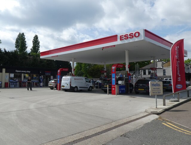 Esso Petrol Station, Bushey Heath