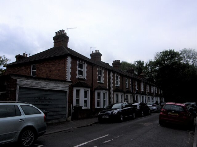 Houses in Chestnut Road