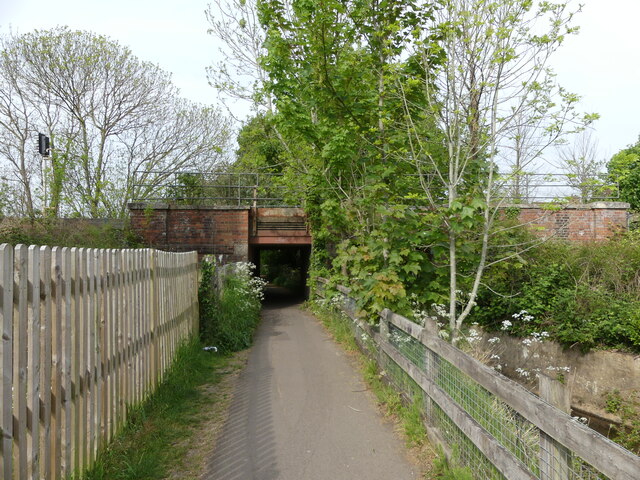 Footpath going under the railway, Romsey