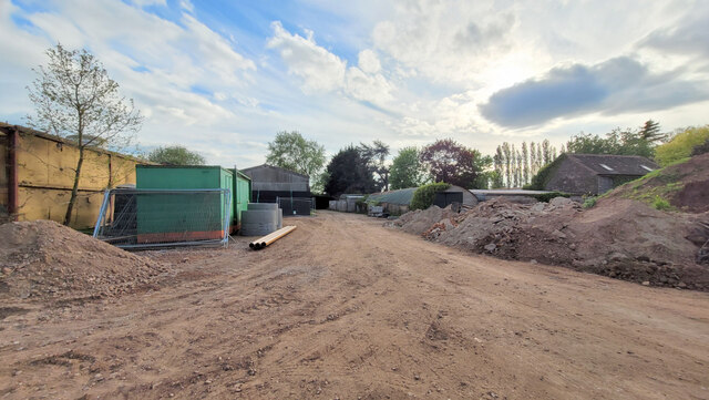 New-builds at Castle End Farm, Lea, 2