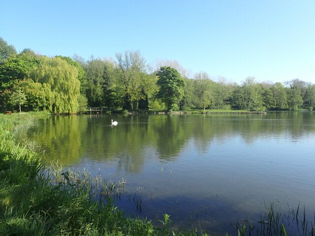 The lake at Lullingstone Castle