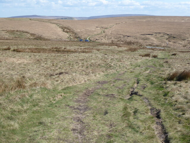The Pennine Way near the A640