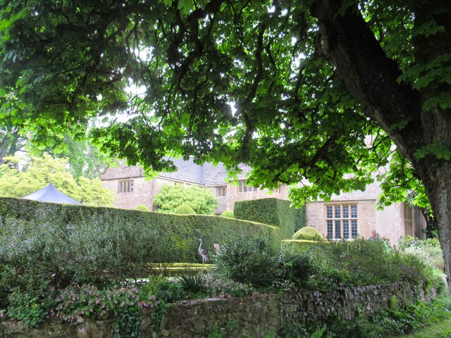 Wayford Manor - garden
