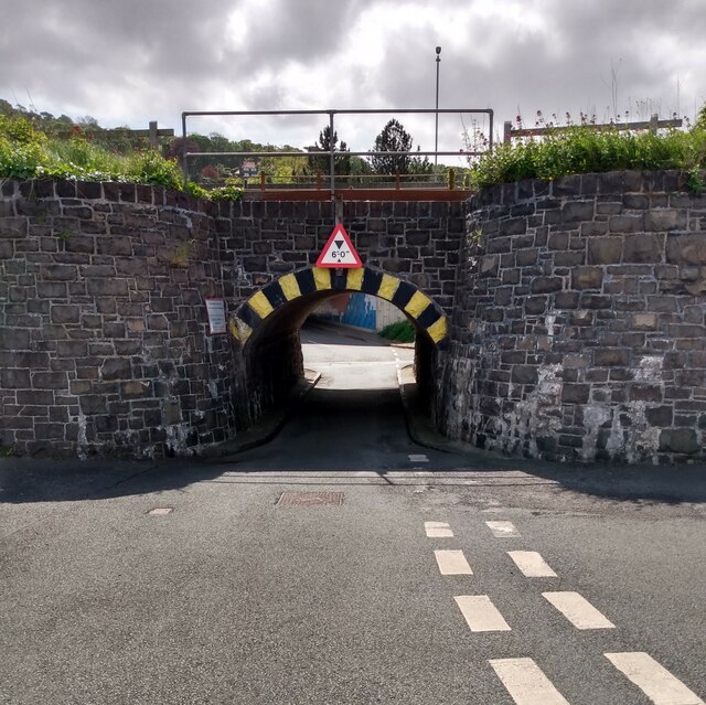 Very low bridge © Jim Smillie :: Geograph Britain and Ireland