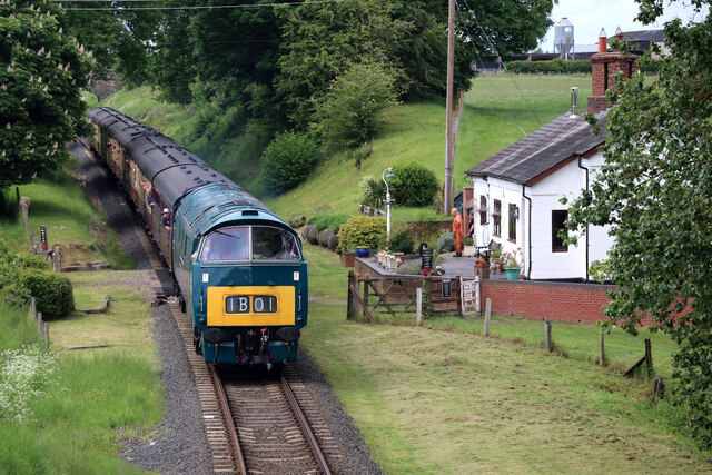 Severn Valley Railway - Western Champion at Crossing Cottage