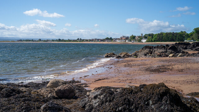 Rosemarkie Bay © Julian Paren :: Geograph Britain and Ireland