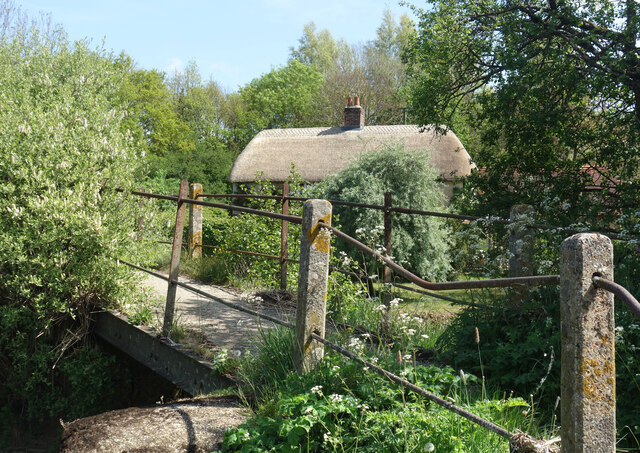 Roof and Railings at Cutt Mill