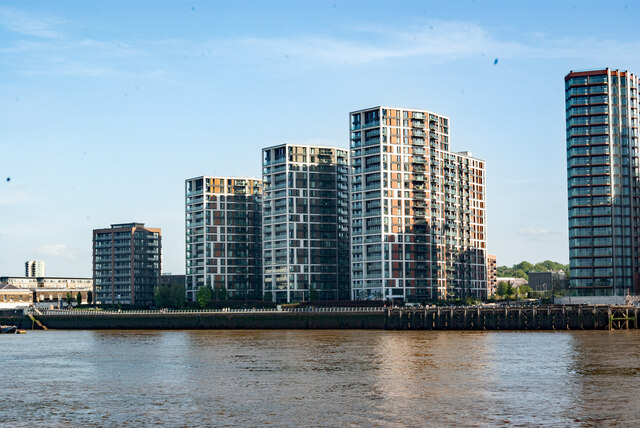 Woolwich : new blocks of flats