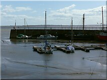 NH7055 : Avoch Harbour by Alan Murray-Rust