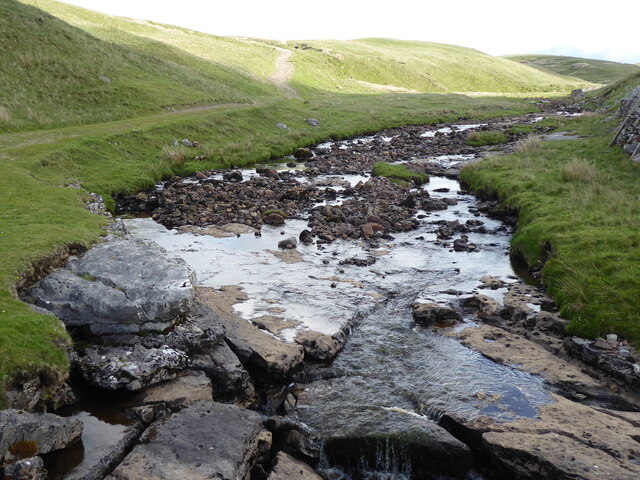 The Pennine Way From Ling Gill Bridge Dave Kelly Geograph Britain And Ireland