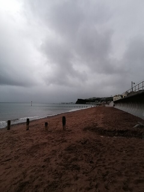 Teignmouth Beach with the tide rising 