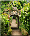 Saffton Walden : arched opening to Jubilee Gardens