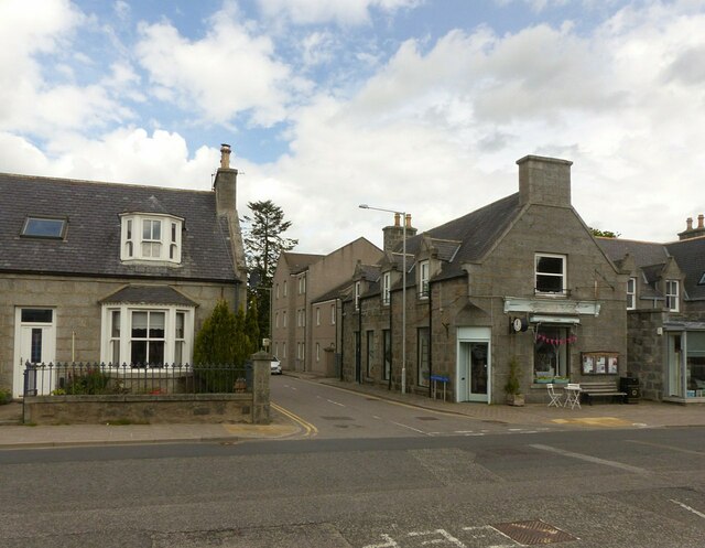 Alford, Aberdeenshire - area information, map, walks and more