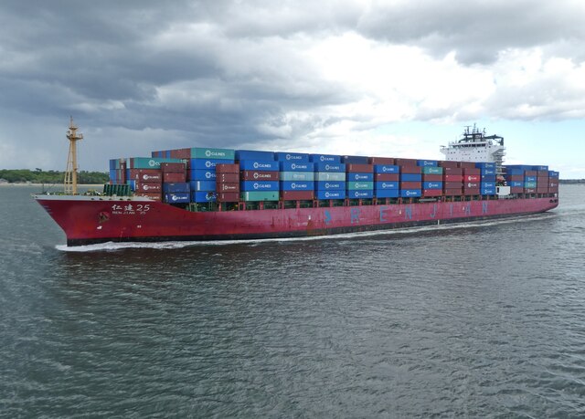 Chinese container vessel, Southampton Water