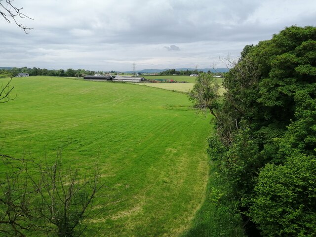 Farmland east of Bridge of Weir