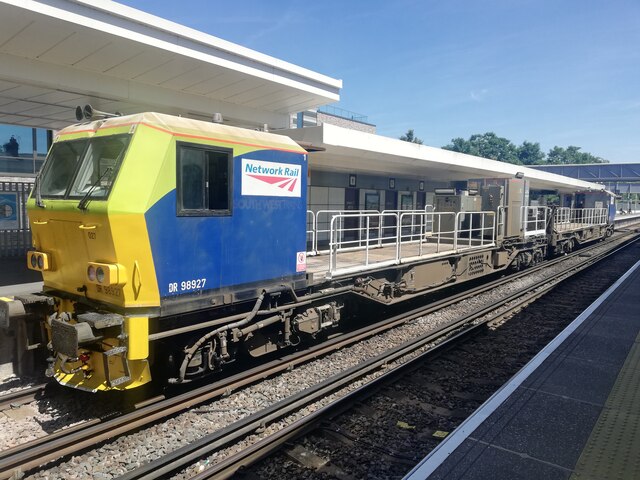A train at Twickenham Station