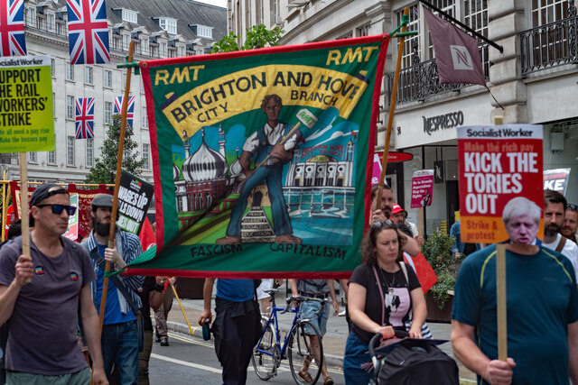 Central London : trade union banner, Piccadilly