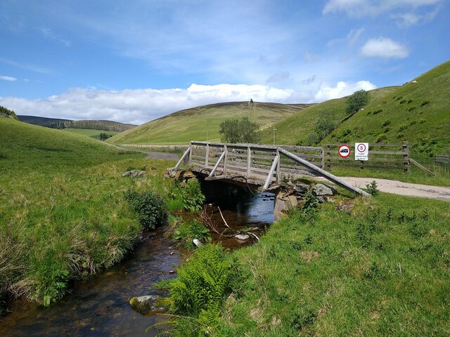Bridge across Burn of Dairy