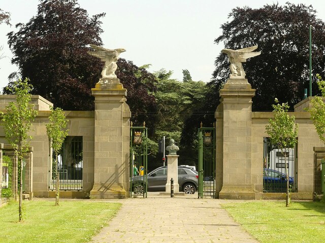 Highfields Park entrance gateway