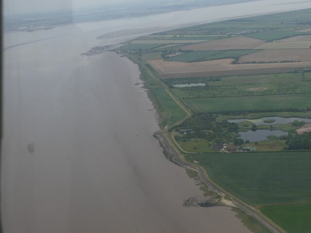 Humber Bank and ponds by Goxhill Tileries: aerial 2022