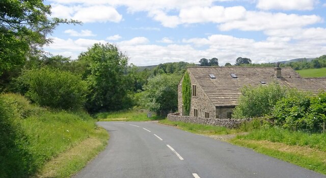 Clerk Laithe Lodge © Phil and Juliette Platt cc-by-sa/2.0 :: Geograph ...