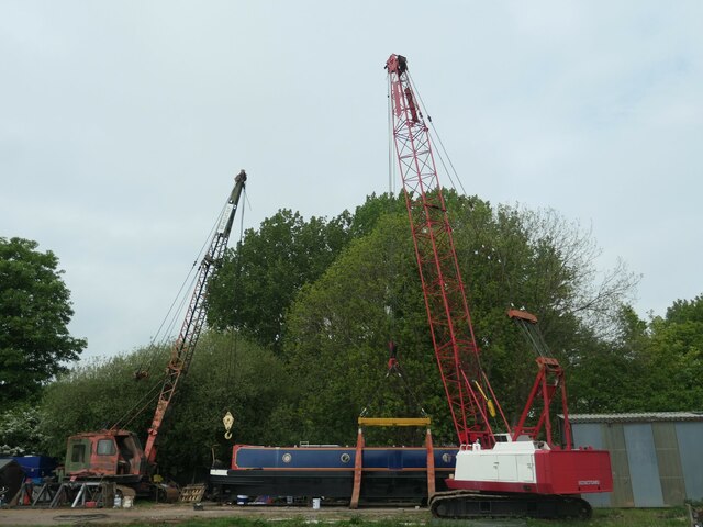 Mobile cranes, Drayton Boat Services