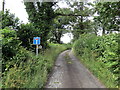 Heol fach a llwybr ceffyl / Minor road and bridleway