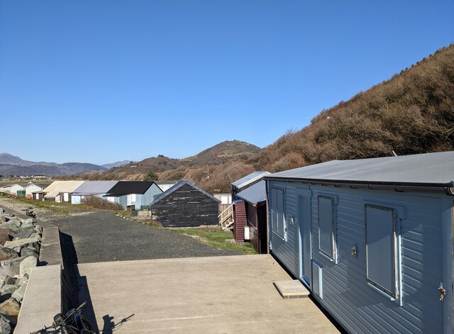 Cabins at the south end of Fairbourne