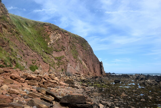 Eroded sandstone cliff at the Old Kirk Shore