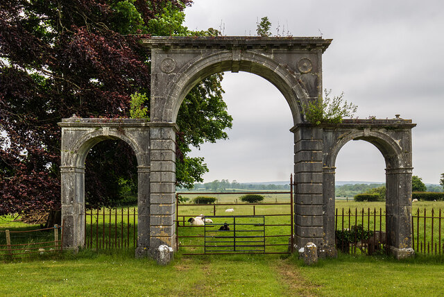 Ireland in Ruins: Mount Talbot House, Co. Roscommon - entrance gateway (1)