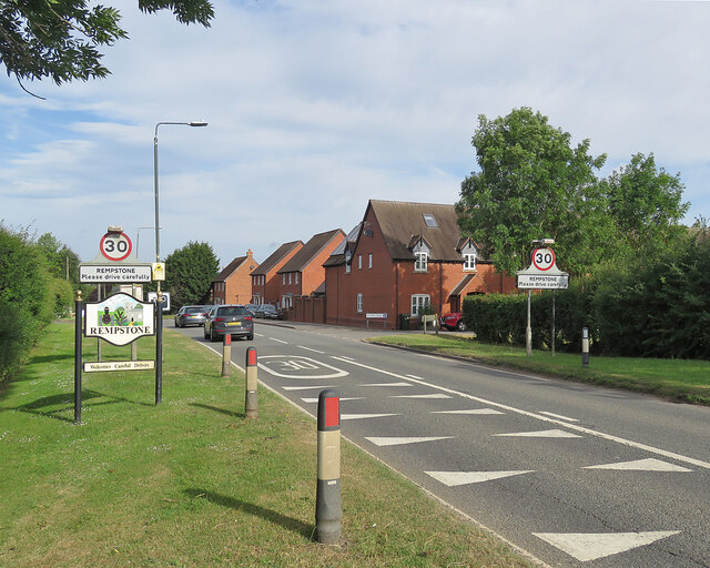 Entering Rempstone on the A6006
