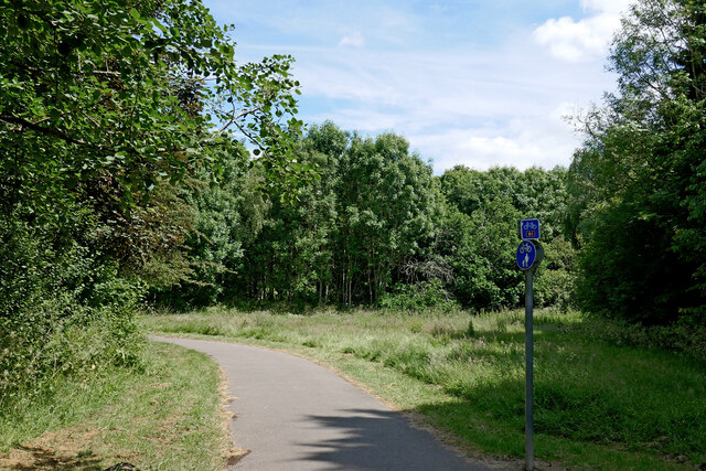 Footpath and park land at Aldersley, Wolverhampton