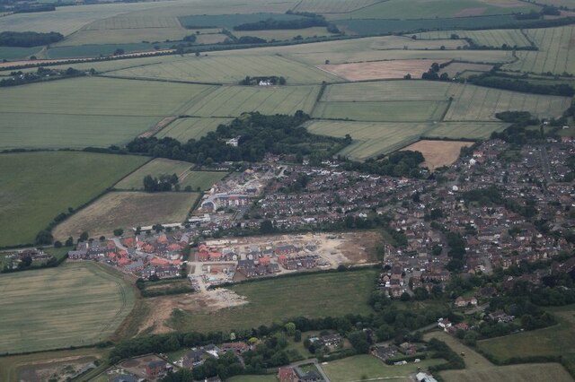 New development on east side of Louth: aerial (1)
