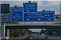 SU9179 : Bray : M4 Motorway by Lewis Clarke