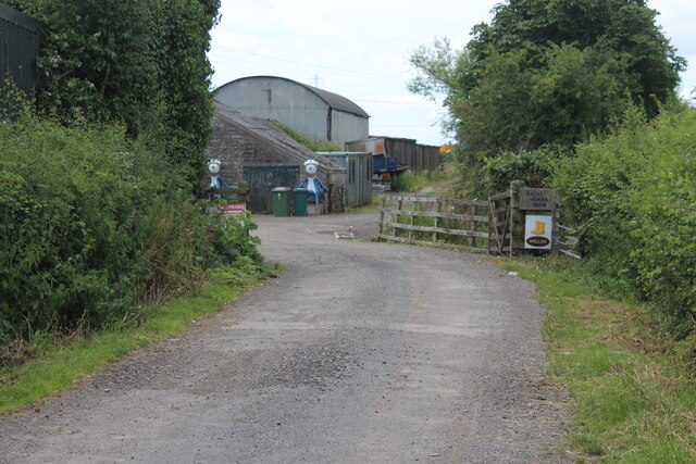 Entrance to Great Newra Farm, Henton Road