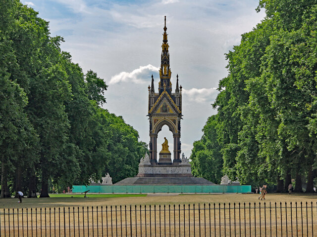 Albert Memorial: Kensington Gardens