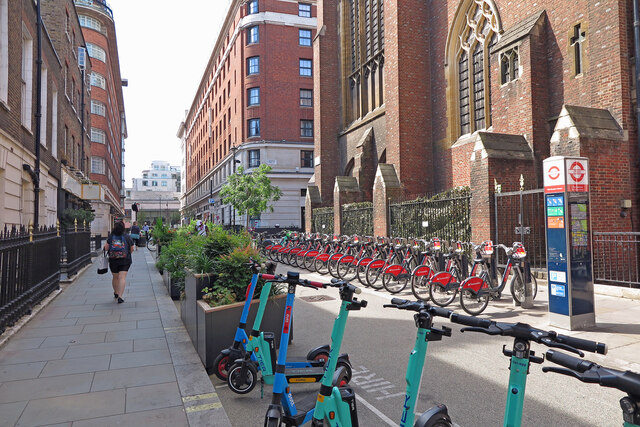 Cycle hire point: Old Quebec Street, Marylebone
