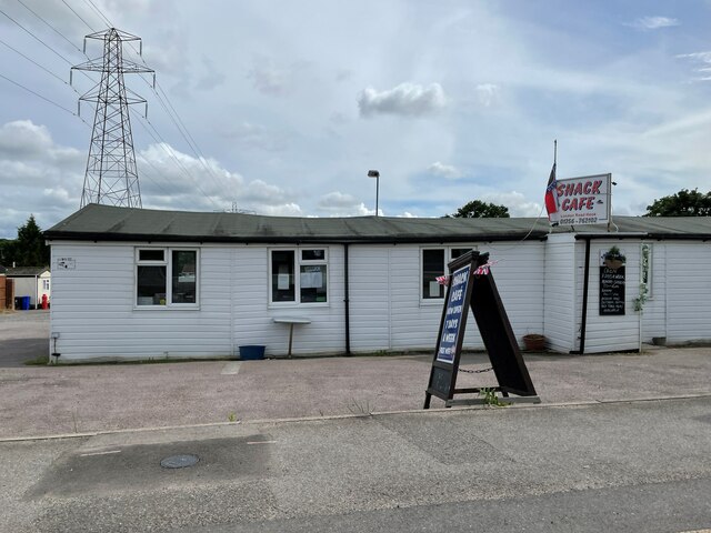 the-shack-cafe-mr-ignavy-cc-by-sa-2-0-geograph-britain-and-ireland