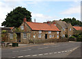 Bus shelter, Lythe Bank (A174), Lythe