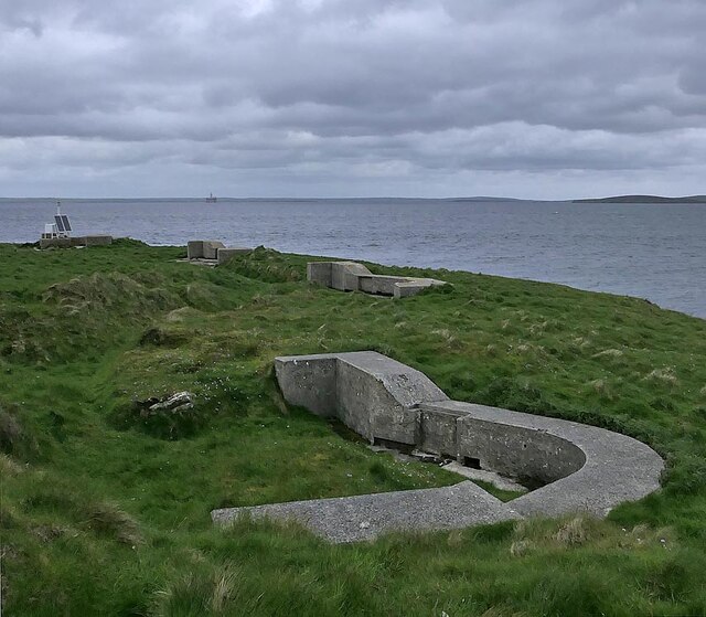 Gun emplacements, Roan Head Battery, Flotta, Orkney