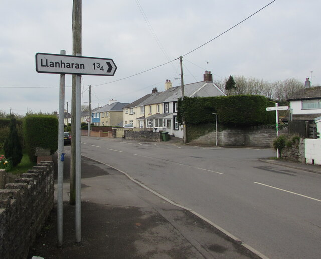 Llanharan direction and distance sign, Llanharry