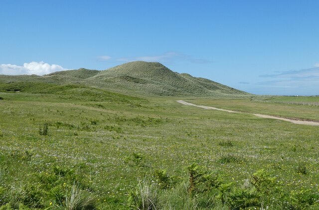 Coll - Nature Reserve - Dunes and path