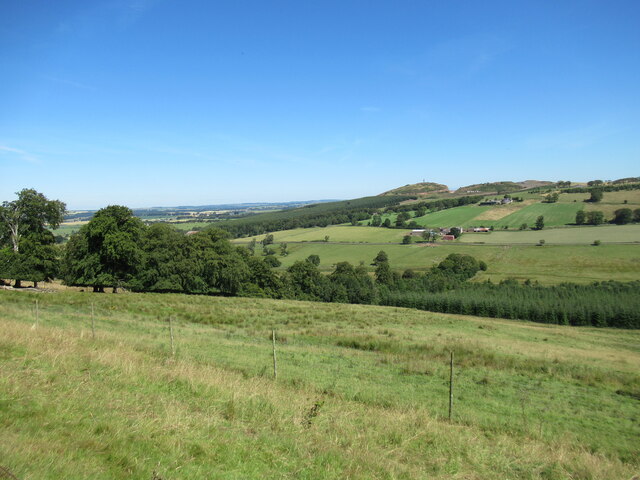 View towards Cloburn from below... © Alan O'Dowd cc-by-sa/2.0 ...