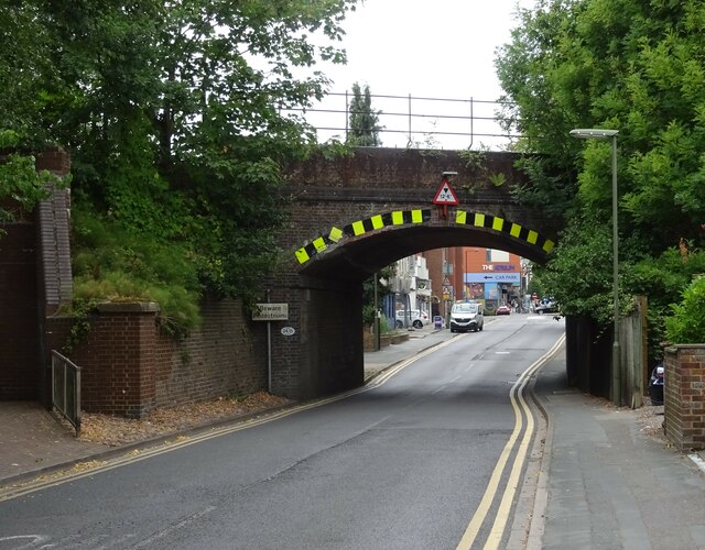 Railway bridge over Park Street,... © JThomas :: Geograph Britain and ...