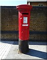 George V postbox on Kingston Road