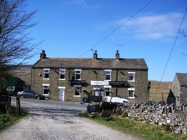 The Station Inn at Ribblehead © Stephen Armstrong :: Geograph Britain ...