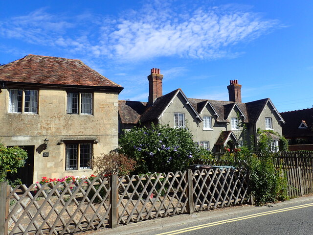 Cobham Village © Marathon :: Geograph Britain and Ireland