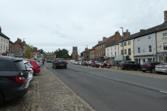 Market Place, Bedale © DS Pugh cc-by-sa/2.0 :: Geograph Britain and Ireland