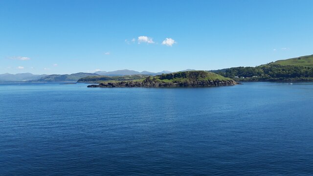 Maiden Island © Sandy Gerrard :: Geograph Britain and Ireland